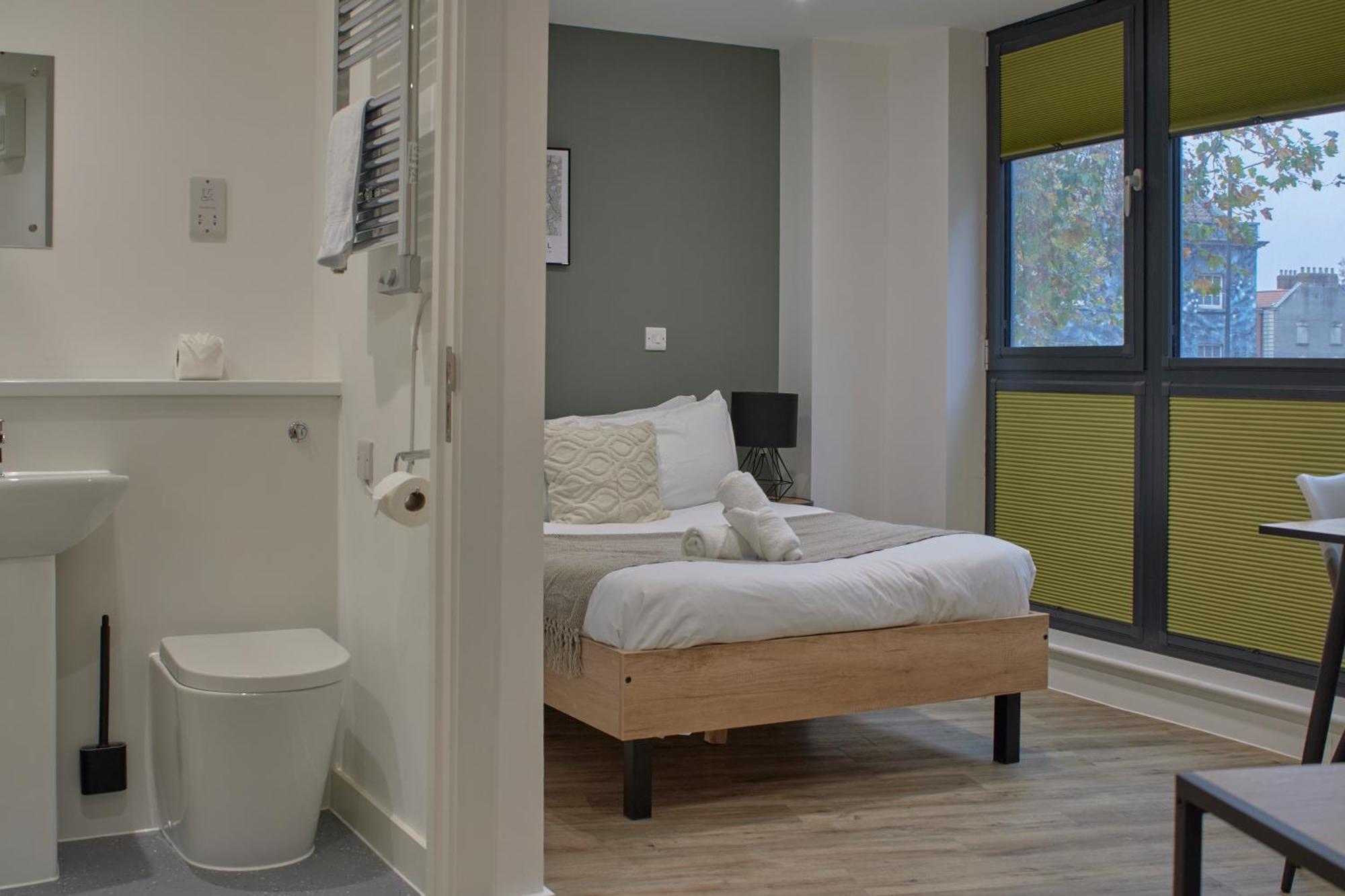 16 Cherry Lane Apartment Bristol